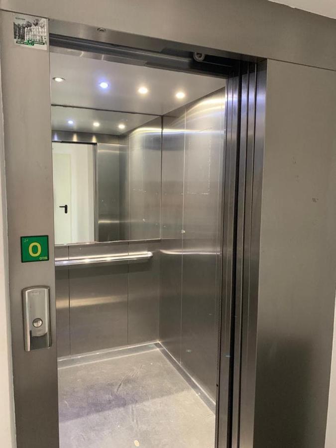 -Malagasunapts- Rooftop Pool & Free Parking 외부 사진